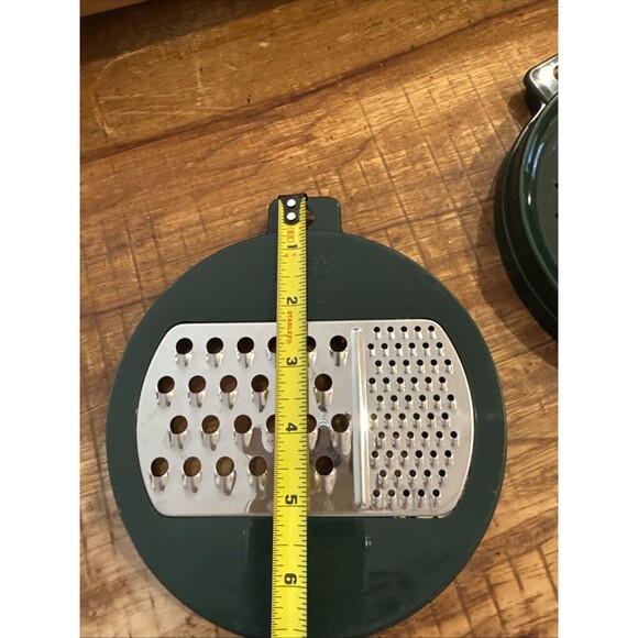 Vintage SET 2 PYREX ACCESSORIES MEASURE-MATES 32 oz Measuring Cup GRATER & JUICE - Picture 7 of 9